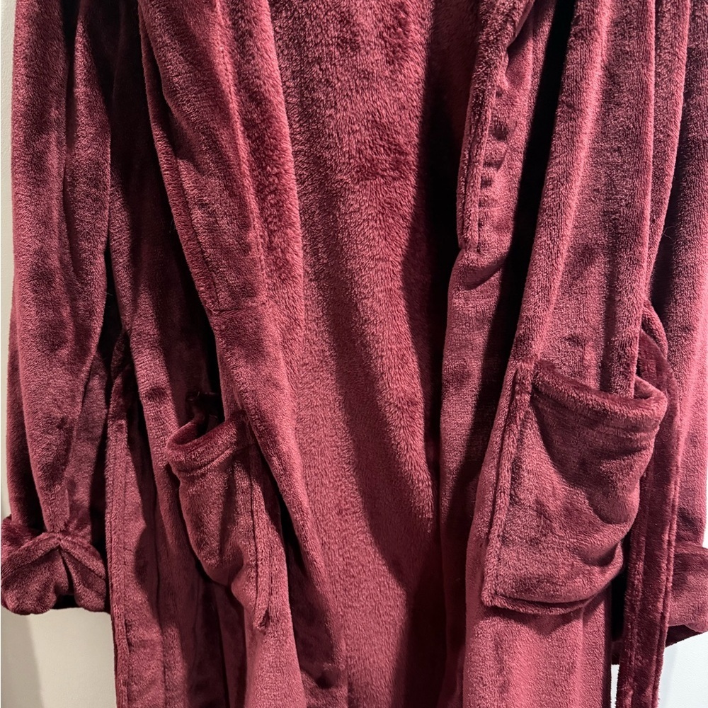 Rosé Plush Maroon Hooded Robe Medium - Picture 4 of 7